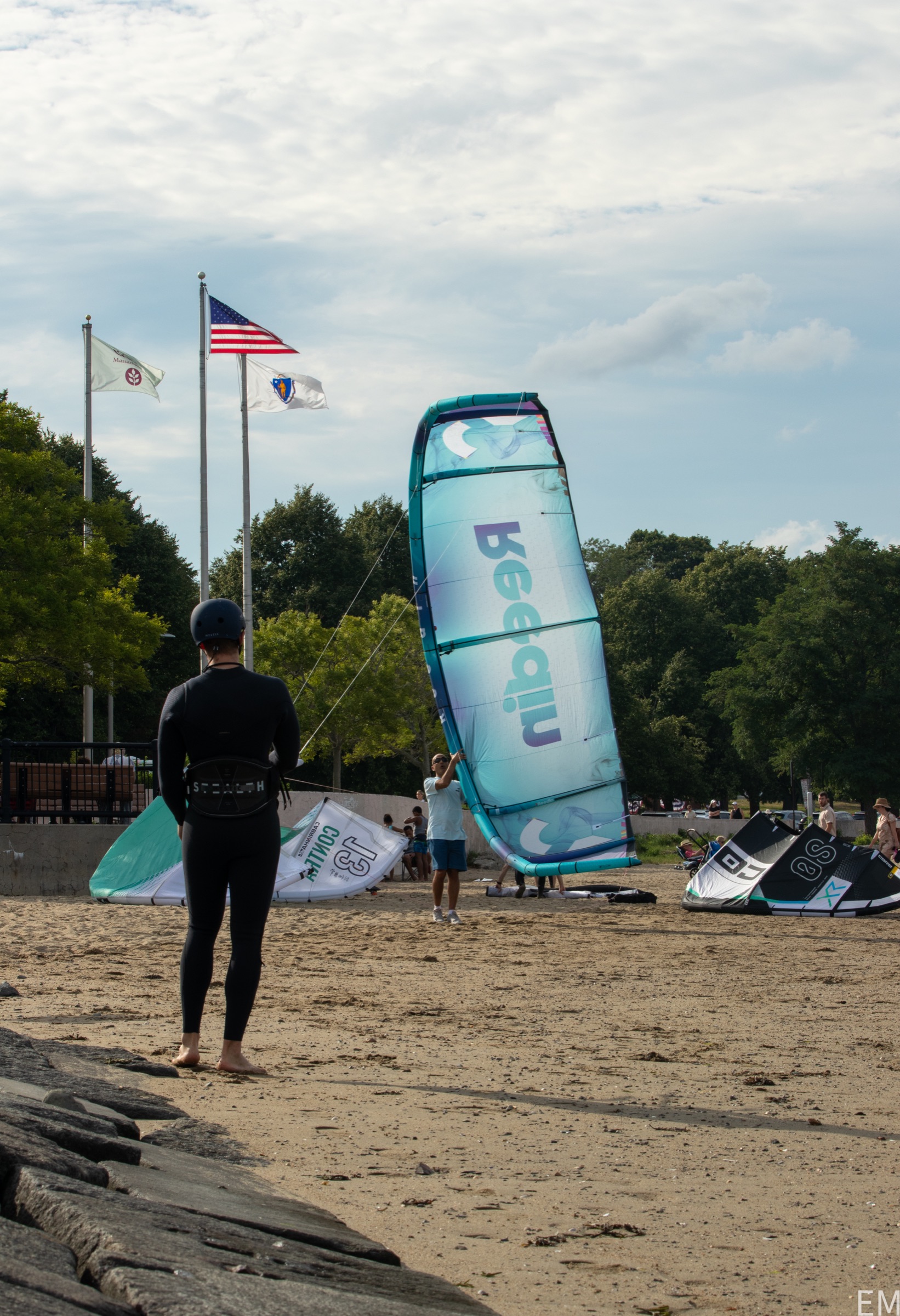 Kiteboarder preparing to launch at Pleasure Bay